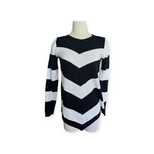 Apt. 9 Women's Size S Pullover Sweater Black White Long Sleeve Striped Acrylic